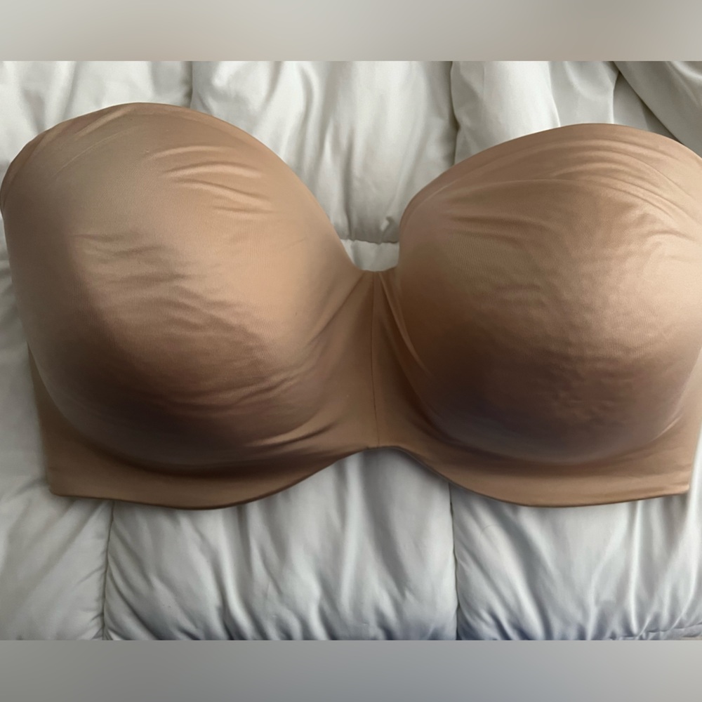 Curvy couture underwire strapless bra